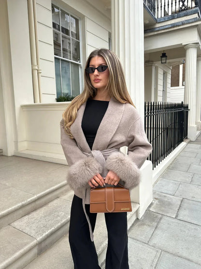 Aravynra – stylový ležérní kabát